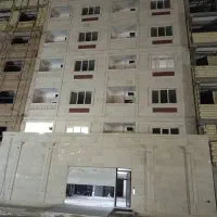 فروش طبقه سوم .در منطقه 11پشت به نما