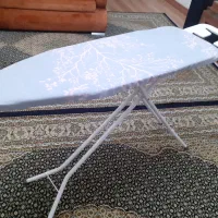 میز اتوسیم دار تمیز با تنظیم ارتفاع|اتو و لوازم اتو|رشت, معلم|دیوار