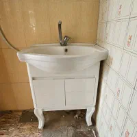 روشویی کابینتی همراه با شیر آب