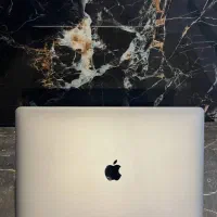 macbook pro 2020 با ۴ گیگ گرافیک