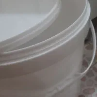 سطل پلاستیکی در دار بدونه مارک