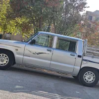 مزدا دوکابین دوگانه بدون رنگ