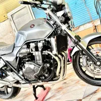 سی بی ۱۳۰۰در حد