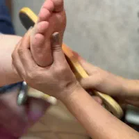 پاکسازی ۱۵۰،پدیکور۳۵۰تومان