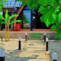 کلبه سویسی شیک نوساز روبه دریا|اجارهٔ کوتاهمدت ویلا و باغ|رشت, هلال احمر|دیوار