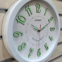 ساعت دیواری بسیار زیبا