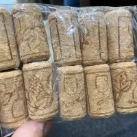 چوب پنبه انگوری استوانه مخروطی بطری|ظروف نگهدارنده، پلاستیکی، یک‌بارمصرف|تهران, بازار|دیوار