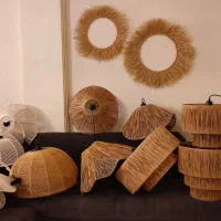 به صورت عمده در رنگ و طرح های مختلف