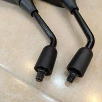 آیینه بغل و منبع اگزوز