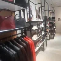 استخدام فروشنده