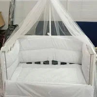 تخت کنارمادر