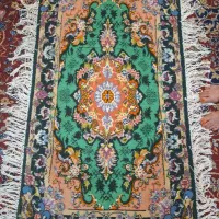 قالیچه دست بافت تک و نادر با رنگ خاص