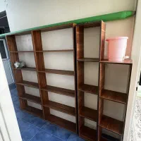 قفسه / ویترین چوبی