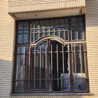 درب و پنجره آهنی با حفاظ ( قیمت استثنایی )
