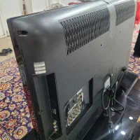 تلویزیون  LCD . ال جی ۳۲ اینچ|تلویزیون و پروژکتور|بندر انزلی, نیمه شعبان|دیوار