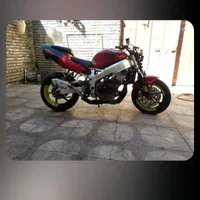 هندا سی بی ار ۱۰۰۰