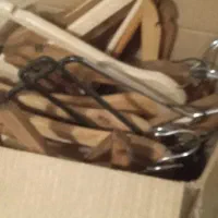 چوب لباسی طرح چوبی