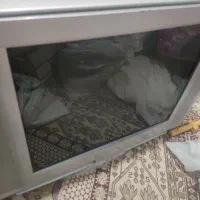 تلویزیون با میز