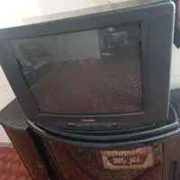 تلویزیون و میز تلویزیون