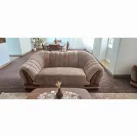 مبل ومیز نهار خوری و جلو مبلی