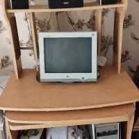 صندلی اصلاح و کامپیوتر و میز کامپیوتر|آرایشگاه و سالنهای زیبایی|مشهد, هنرور|دیوار