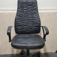 صندلی چرخدار اداری