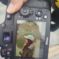 دوربین نیکون D7200