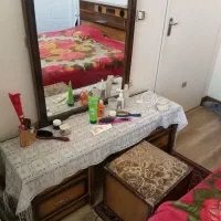 میزآرایش با ۴ کشو و کرسی چرخدار|جاکفشی، کمد، دراور|شیراز, معالی‌آباد|دیوار