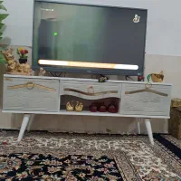 میز تلویزیون و گنجه سالم بدون خط خش
