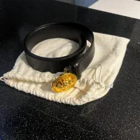 کفش کمربند دکمه سر دست ورساچه اصل|کیف، کفش، کمربند|تهران, فرمانیه|دیوار