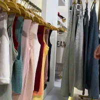 استخدام فروشنده حرفه ای بوتیک پوشاک زنانه