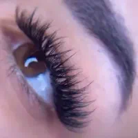 کاشت مژه و ناخن