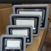 پرژکتور از ۳۰ وات تا ۱۰۰۰ وات|لامپ و چراغ|تهران, شکوفه (عبدل آباد)|دیوار