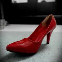 کفش زنانه قرمز رژلبی