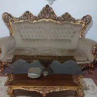 مبل سلطنتی ۹نفره ومیز وسط و عسلی و روکش