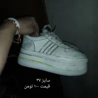 تعدادی کتونی و بوت|کیف، کفش، کمربند|تهران, خواجه نظام الملک|دیوار