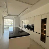 آپارتمان-200-متری-ملک-الشعرا