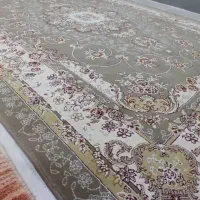 سه تخته فرش شش متری همراه پنج پشتی