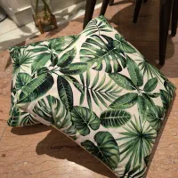 کوسن مخمل طرحدار