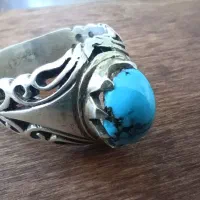 فیروزه خوشرنگ عجمی