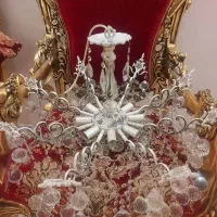 یک جفت لوستر شاهانه بزرگ