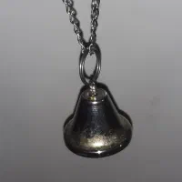زنگوله پشت دری موقع ورود به مغازه یا جایی|کلکسیون اشیاء عتیقه|زنجان, |دیوار
