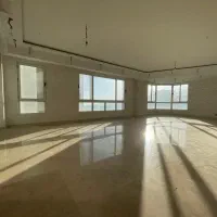 کنگان/۱۲۴ متر/سه خواب/نوساز کلید نخورده