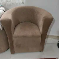 میز نهار خوری بزرگ با دو تا مبل ویک کاناپه|میز و صندلی غذاخوری|رشت, گلسار|دیوار