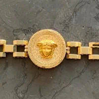 دستبند ورساچ در حد نو