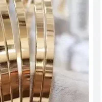 یک جفت النگو ی آینهای پهن