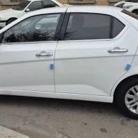 دنا پلاس ۵ دنده مدل ۴۰۲به رویت صفر