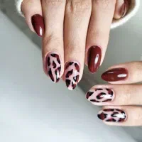 کاشت ناخن/ خدمات ناخن