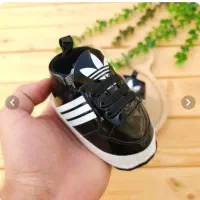 پاپوش ادیداس