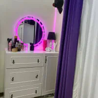 ست تخت و کمد و دلاور و آینه نوری.